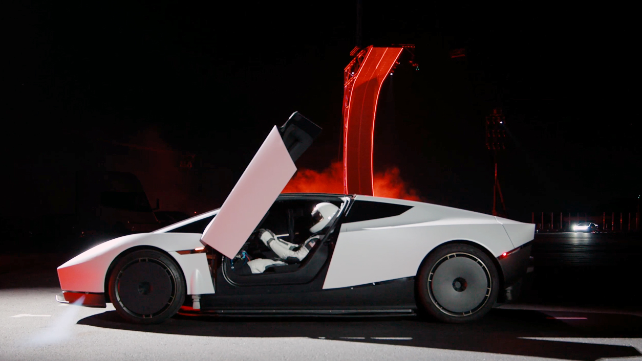 Летящата Tesla на Илон Мъск е възхитително абсурдна 2 tesla roadster