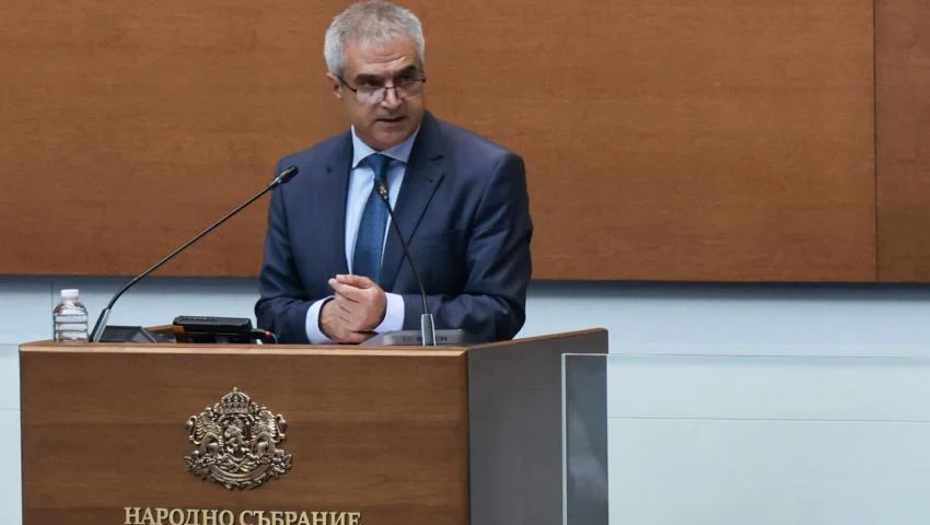 споразумението със САЩ, Румен Радев