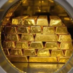 Препускащите цени на златото принуждават трезорите да орязват застрахователното покритие