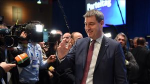 Германската опозиция поиска незабавен вот на доверие на окастрената коалиция на Шолц