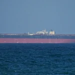 Свързани с Иран кораби поемат по нов път, за да влязат в Персийския залив