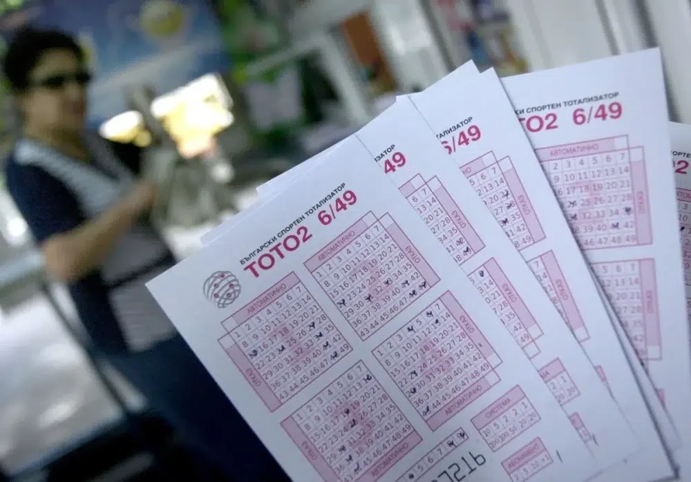 Депутатите от управляващото мнозинство Костадин Ангелов – ГЕРБ СДС Драгомир Стойнев