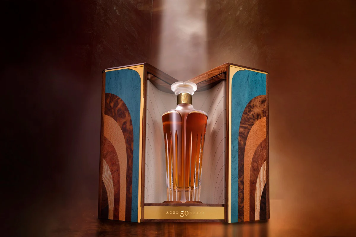 Midleton Very Rare Chapter Six - последните капки на една уиски легенда