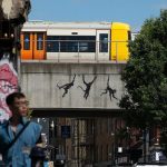 Banksy създава трето произведение с животни в рамките на три дни