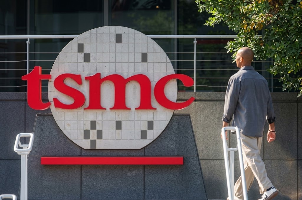 TSMC води разговори за участие в проекта Terafab на Илон Мъск в Тексас 1 TSMC води разговори за участие в проекта Terafab на Илон Мъск в Тексас