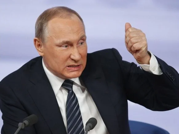 Путин заплаши, че ще унищожи Украйна след нападението с дрон в Казан