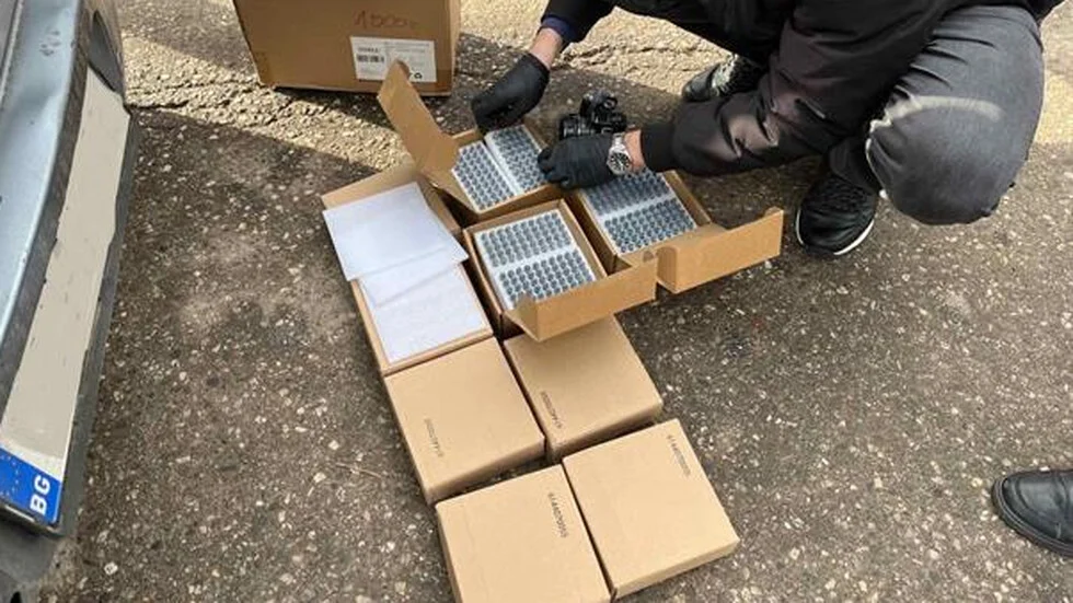 Полицията в София иззе над 300 вейпа, съдържащи различни субстанции