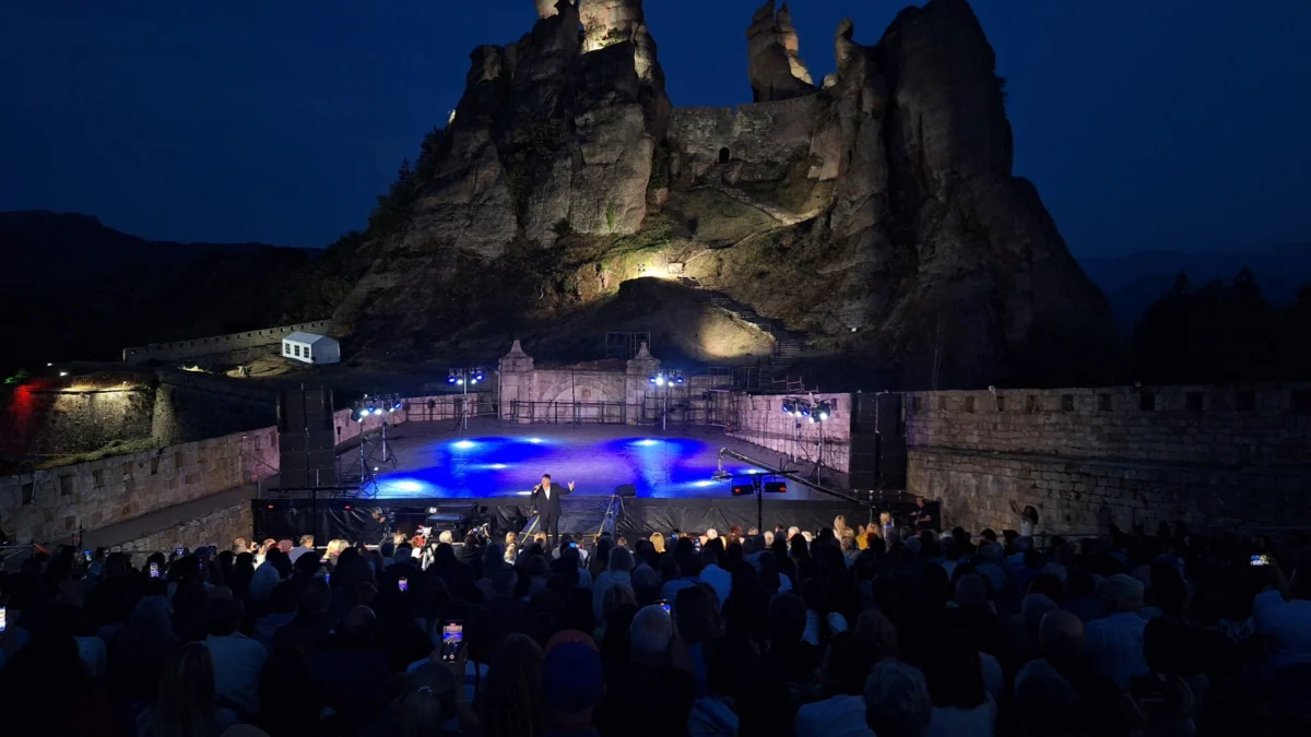 „Опера на върховете“ и „Сцена на върховете“ привлякоха рекорден брой изпълнители и посетители в Белоградчик 2 veselin marinov
