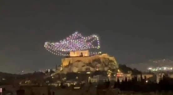 Гърция съди Adidas заради дрон шоу осветило Акропола без разрешение