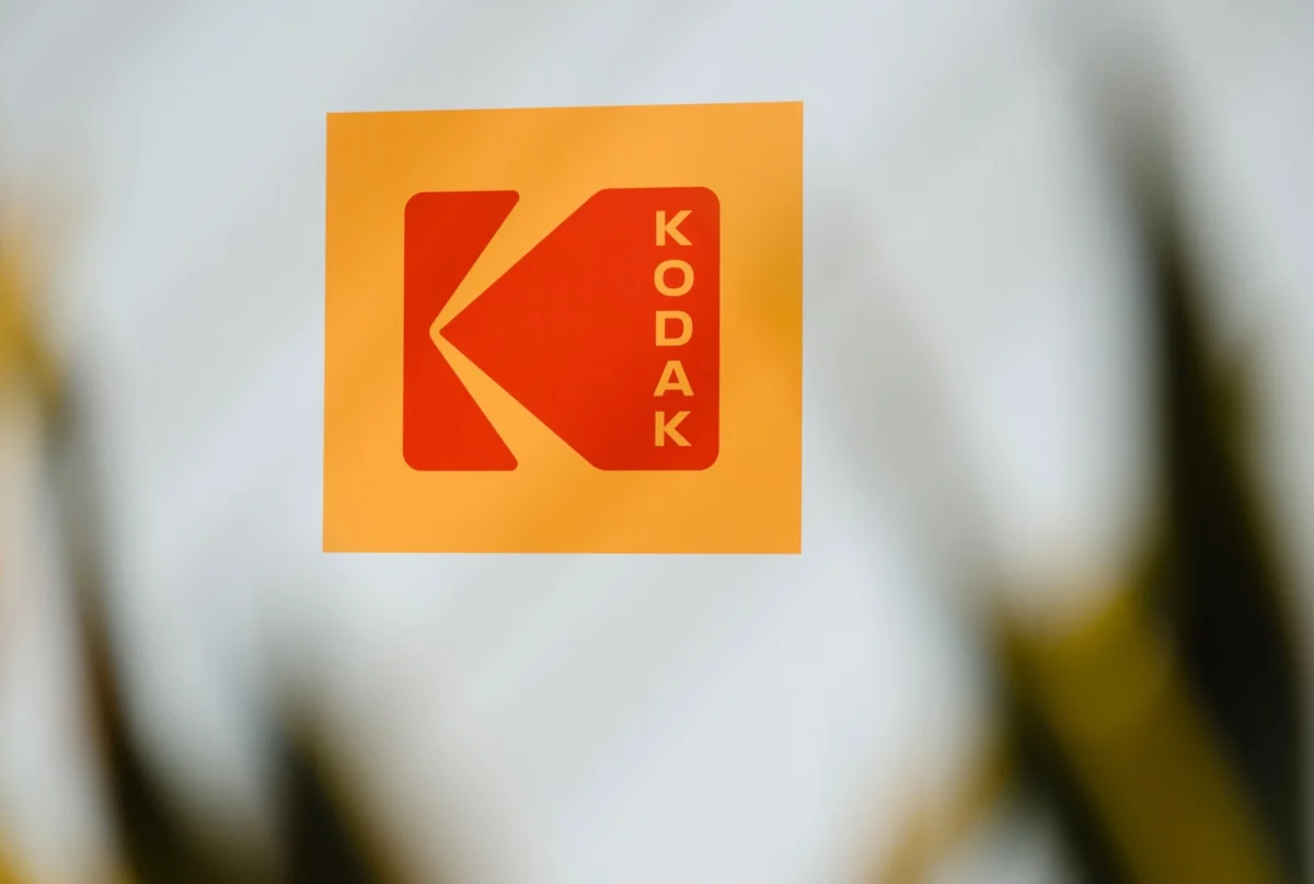 Kodak предупреждава инвеститорите за риск от фалит заради 500 млн. долара дълг