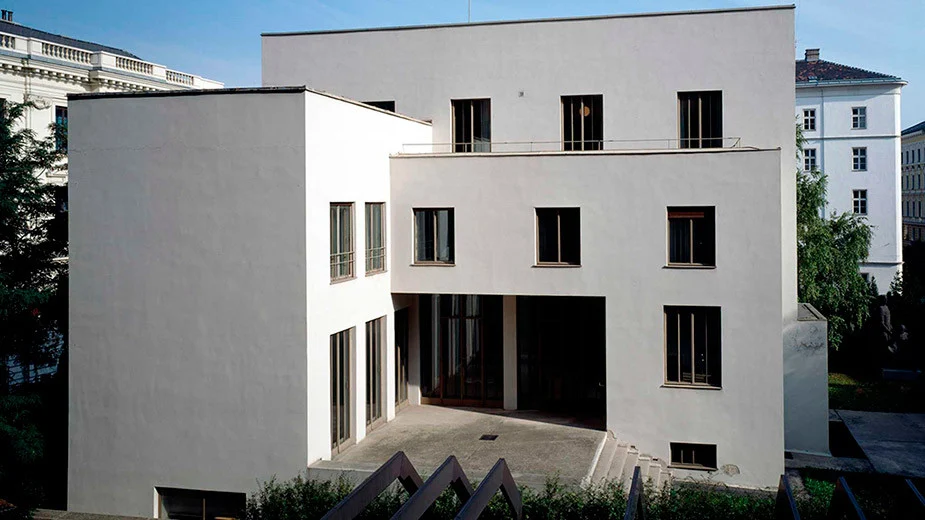 Мариан Бачев обяви конкурси за директори на четири от българските културни институти в чужбина