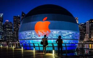 Apple е с обвинение в лога марки шпионаж на служители чрез лични устройства и акаунти