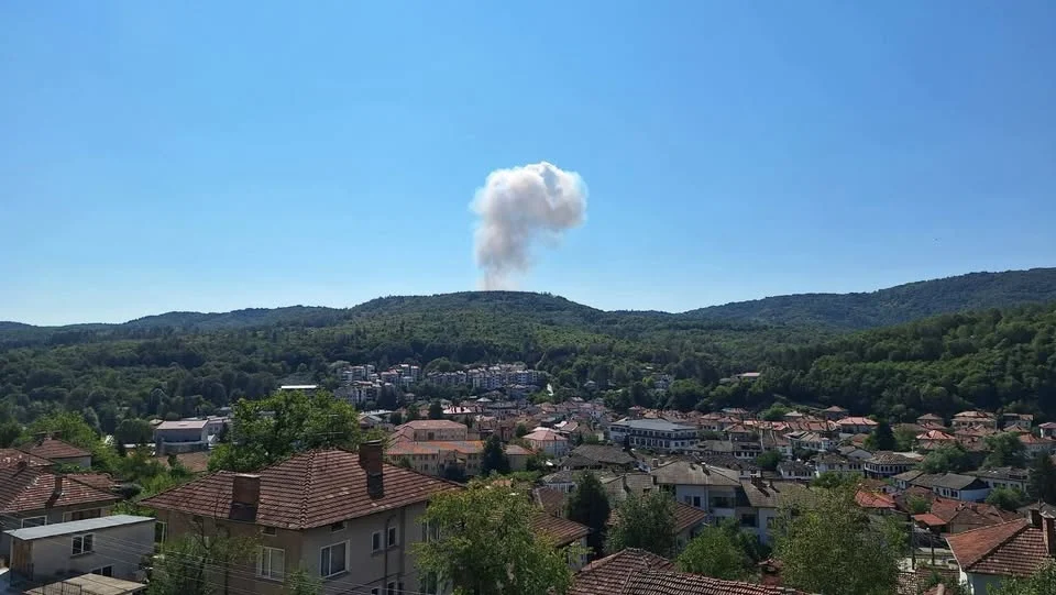 Взривове във военния завод в село Белица край Трявна