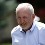Бившият президент на Харвард Лари Съмърс