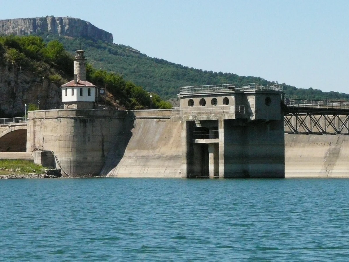 yazovir aleksandar stambolijski obsthini suhinsol i sevlievo