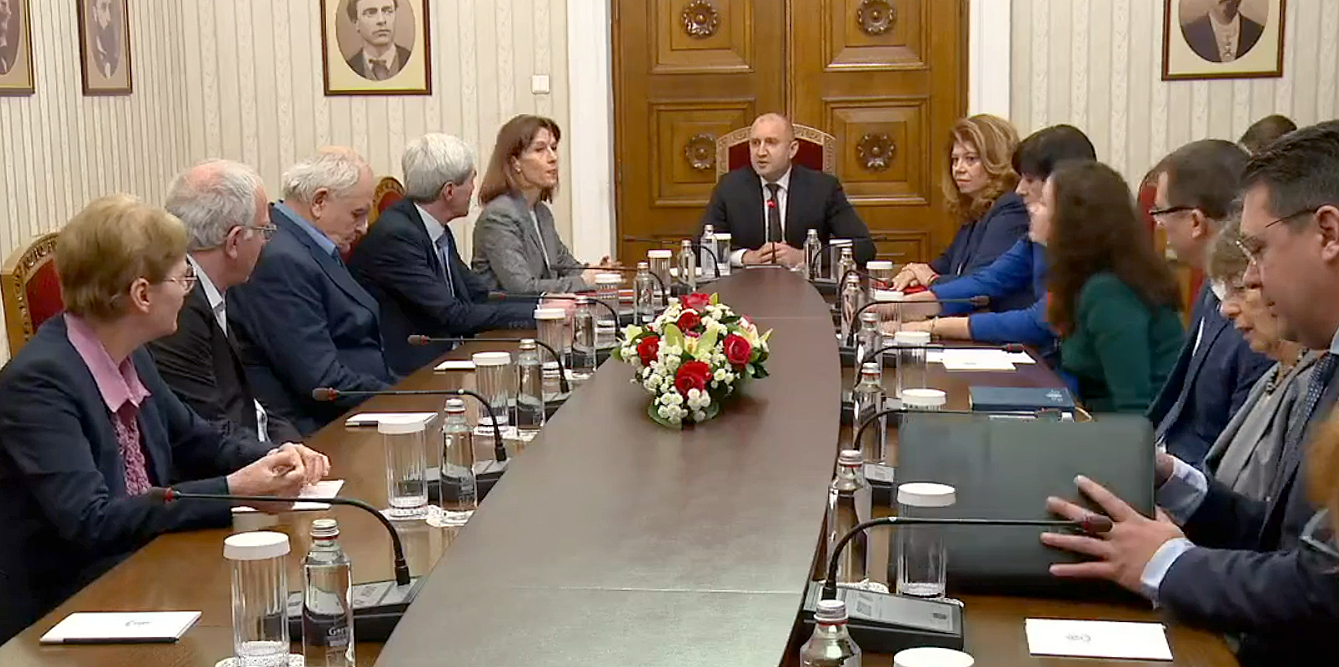 ЦИК и Румен Радев за Избори 2023 година