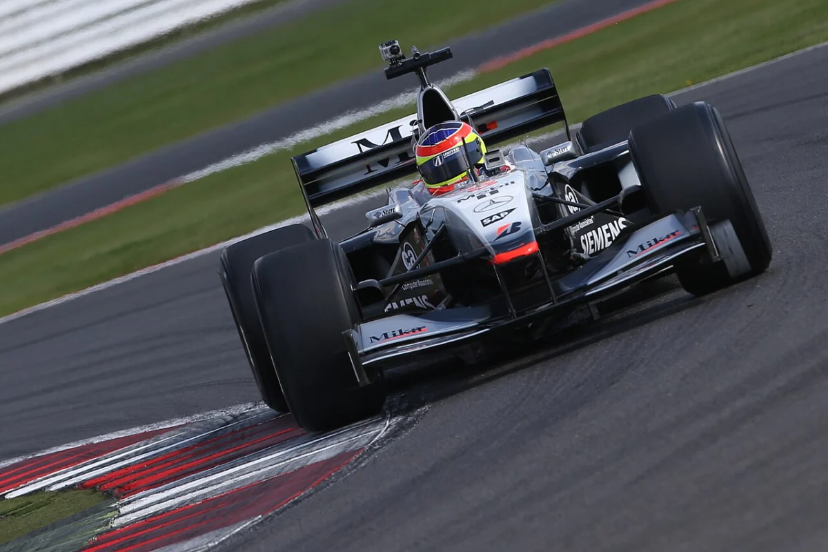 зак браун mclaren