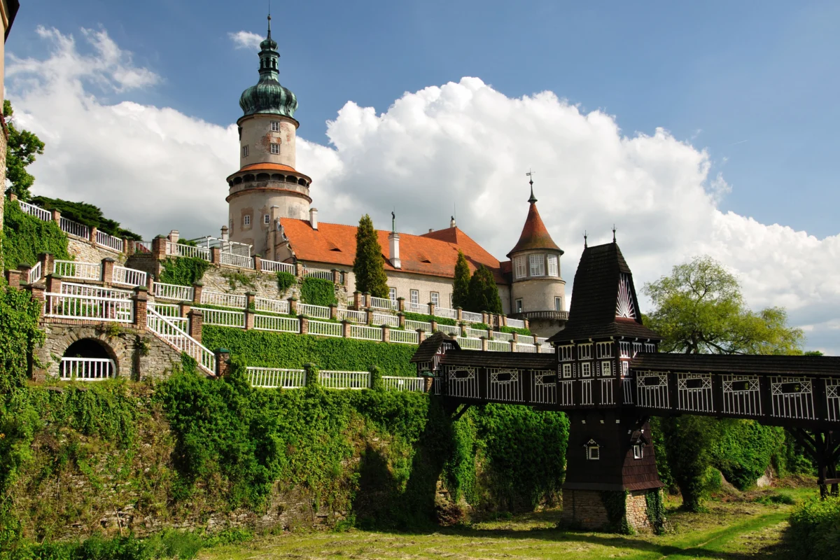 zamukut na nove mesto nad metuji