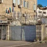 затвор бобов дол
