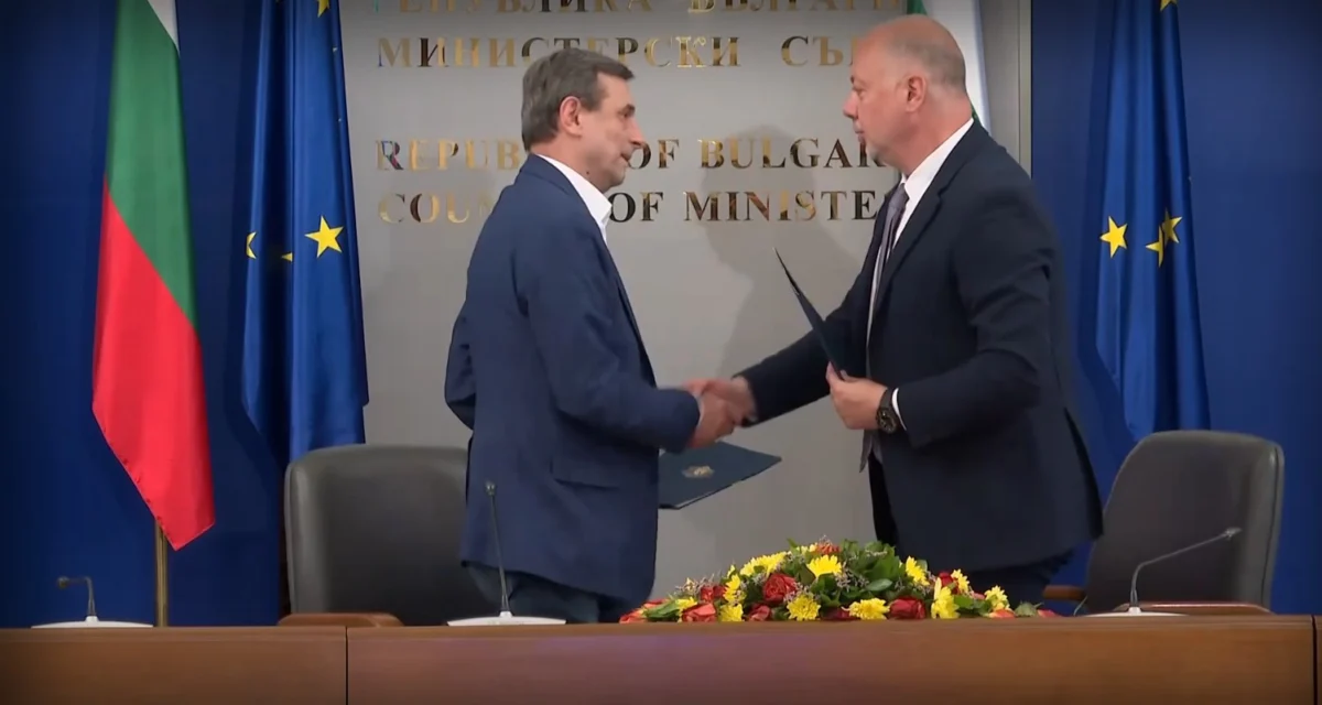 Желязков подписа меморандум с работодатели, синдикати и браншови организации срещу спекулата при въвеждане на еврото