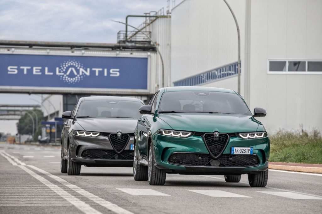 Alfa Romeo с първи електифициран SUV автомобил на марката Tomale 3 Алфа Ромео Alfa Romeo Tonale 2022