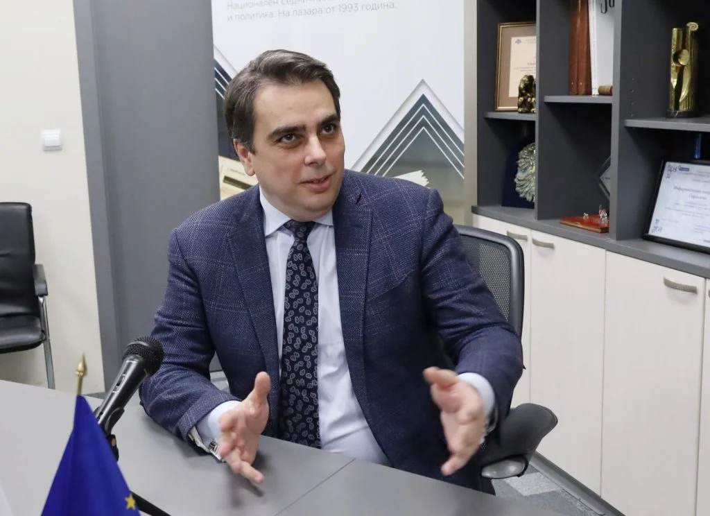 Асен Василев