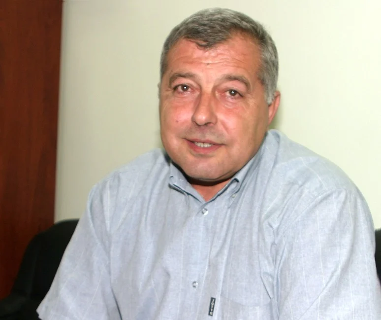 Евгений Узунов
