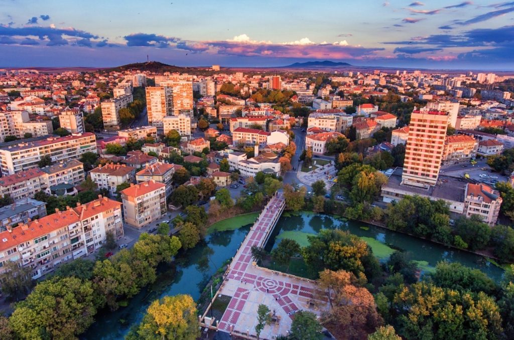 Заглавна 23