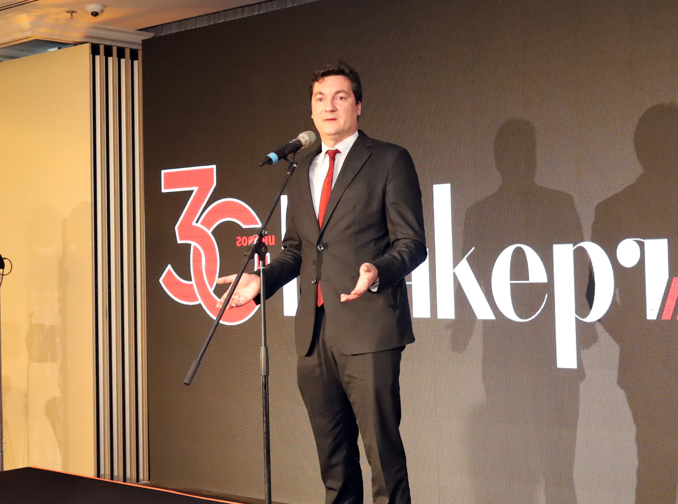 30 години вестник Банкеръ Крум Зарков