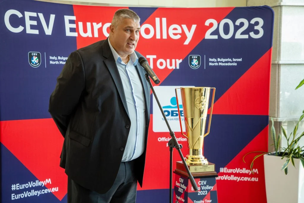 Представиха Златната шампионска купа по Евроволей 2023 в София със съдействието на ОББ 8 Любомир Ганев БФВолейбол Lubomir Ganev Predsedatel na BVF EuroVolley 2023 1024x683.jpg.wpt4 1737549 9b09f2ce21 5