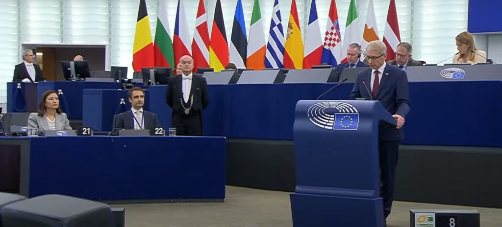 Николай Денков в Европарламента
