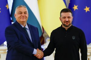 Орбан предложи на Зеленски Ункрайна да спре огъня