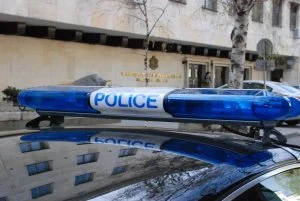Кола блъсна патрулка в София, има ранени полицаи