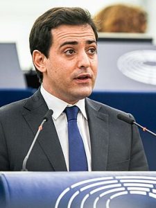 Франция номинира нов еврокомисар