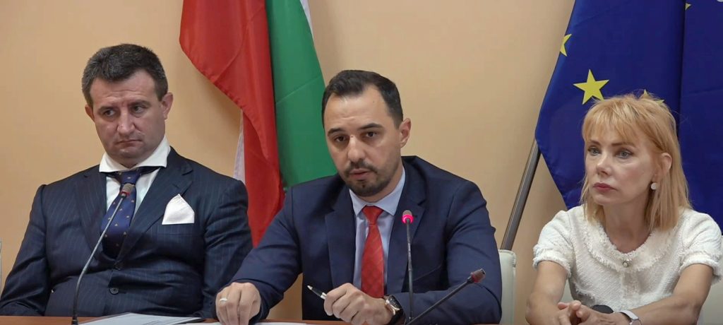 Дружествата в ДКК нямат бизнес програми и финансови отчети, твърди Богдан Богданов 4 бмк.л1