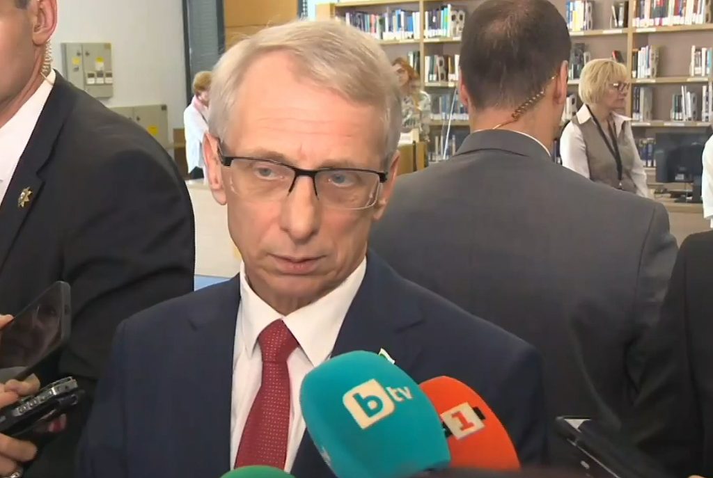Денков: Отменяне на дерогацията за „Лукойл“ в рамките на 7 дни е невъзможно 3 гфхук1