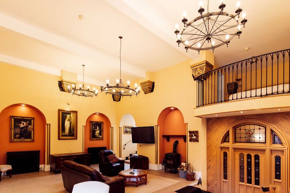 Замък показван в поредицата "Game of trones" се продава на части