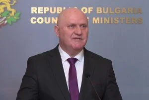 Просветното министерство отчете рекордно висок резултат от матурата по български език и литература
