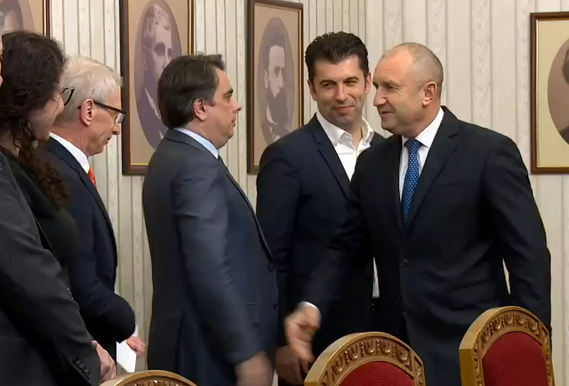 Президентство консултации ПП ДБ Румен Радев Кирил Петков