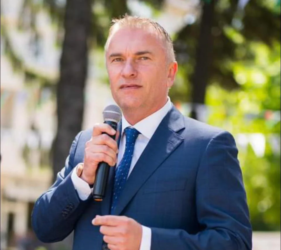 Делян Пеевски изключи Джейхан Ибрямов от парламентарната група на ДПС, СГП иска имунитета на депутата от Рая Назарян и ЦИК