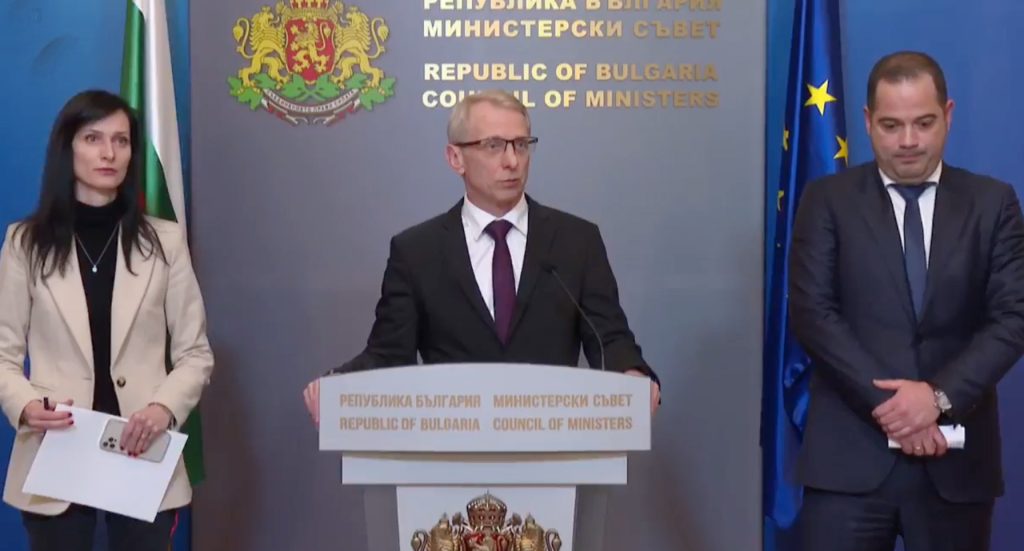 Министерски съвет пресконференция Мария Габриел Николай Денков Калин Стоянов