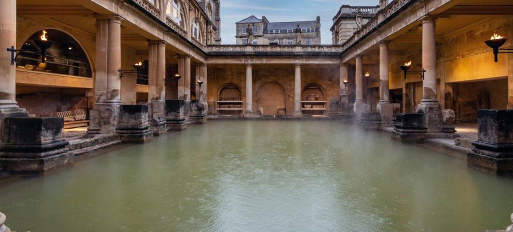 Римска баня губи 170 000 долара дарения, след като преминава към безкасово плащане