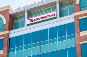 Глобалният ИТ срив се дължи на дефект при ъпдейт CrowdStrike