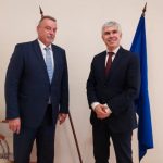 министър енергетиката Владимир Малинов и посланикът на Чеия Мирослав Томан