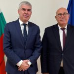 министърът на енергетиката Владимир Малинов и вицепрезидентът на ЕИБ Кирякос Какурис