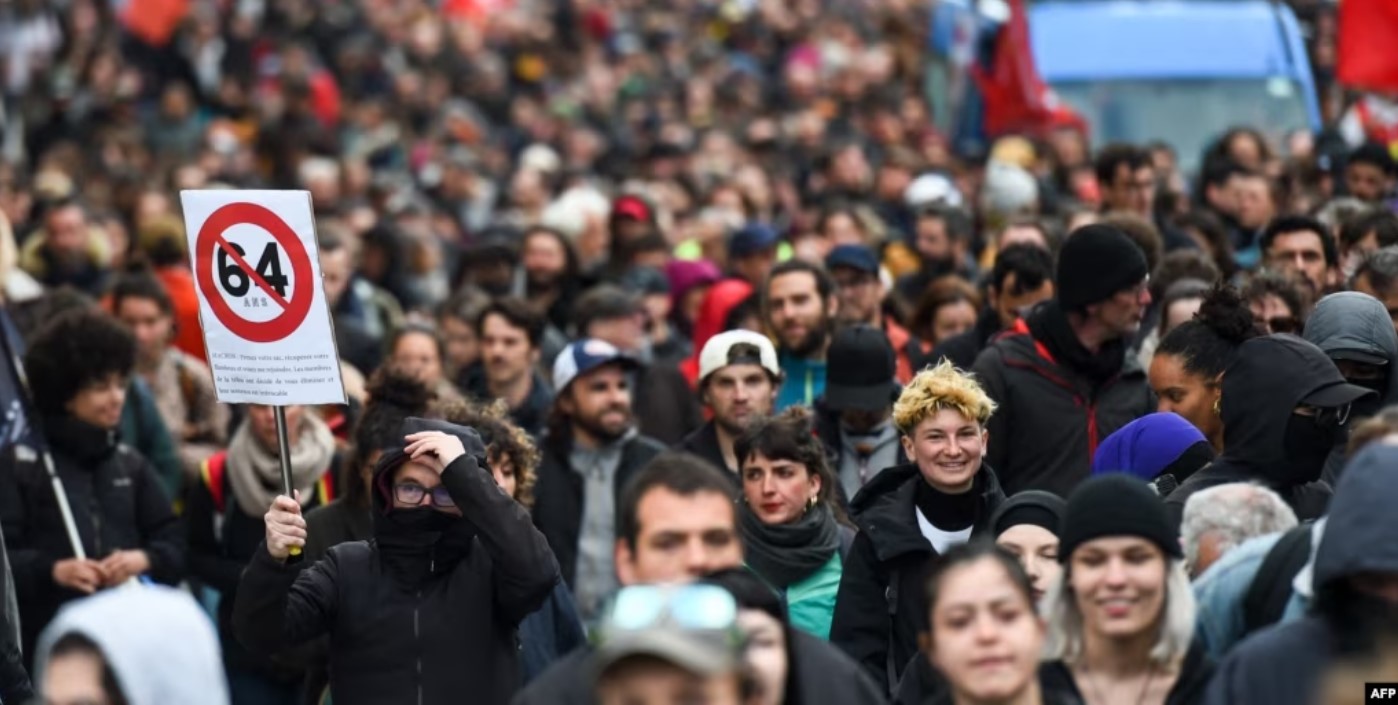 протести срещу пенсионната реформа във Франция