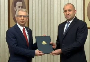 От ПП-ДБ получиха втория мандат за съставяне на правителство и веднага го върнаха неизпълнен