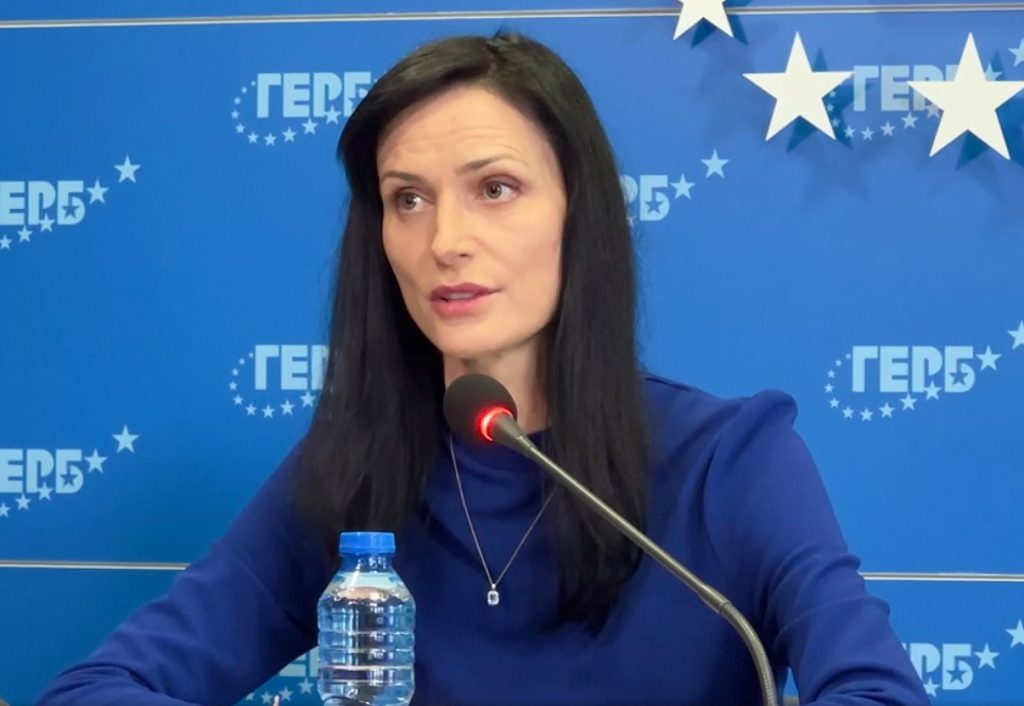 Мария Габриел е избрана за ръководител на института "Робер Шуман" 5 фгхуки1