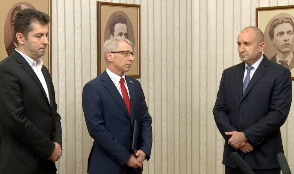 Президентство мандат ПП ДБ Кирил Петков Николай Денков Румен Радев