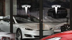 Акциите на Tesla скочиха с 6% добавяйки 45 млрд. долара към пазарната си оценка
